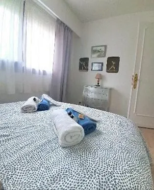 아파트 Au Calme Apercu Et Collines 2 Personnes *